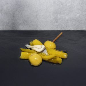 Gildas de Boquerón artesanas El Txicarrón del Norte — aperitivo vasco con boquerones del Cantábrico, piparras y aceitunas.